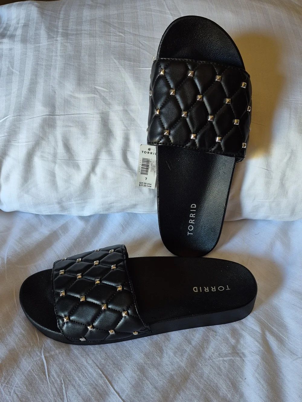 Torrid 6.5WW or 7WW Black Quilted Sandal Slide - New
